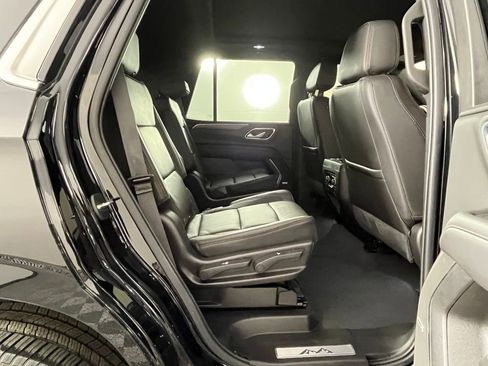 Used 2021 Chevrolet Tahoe High Country w/ Premium Package image 16