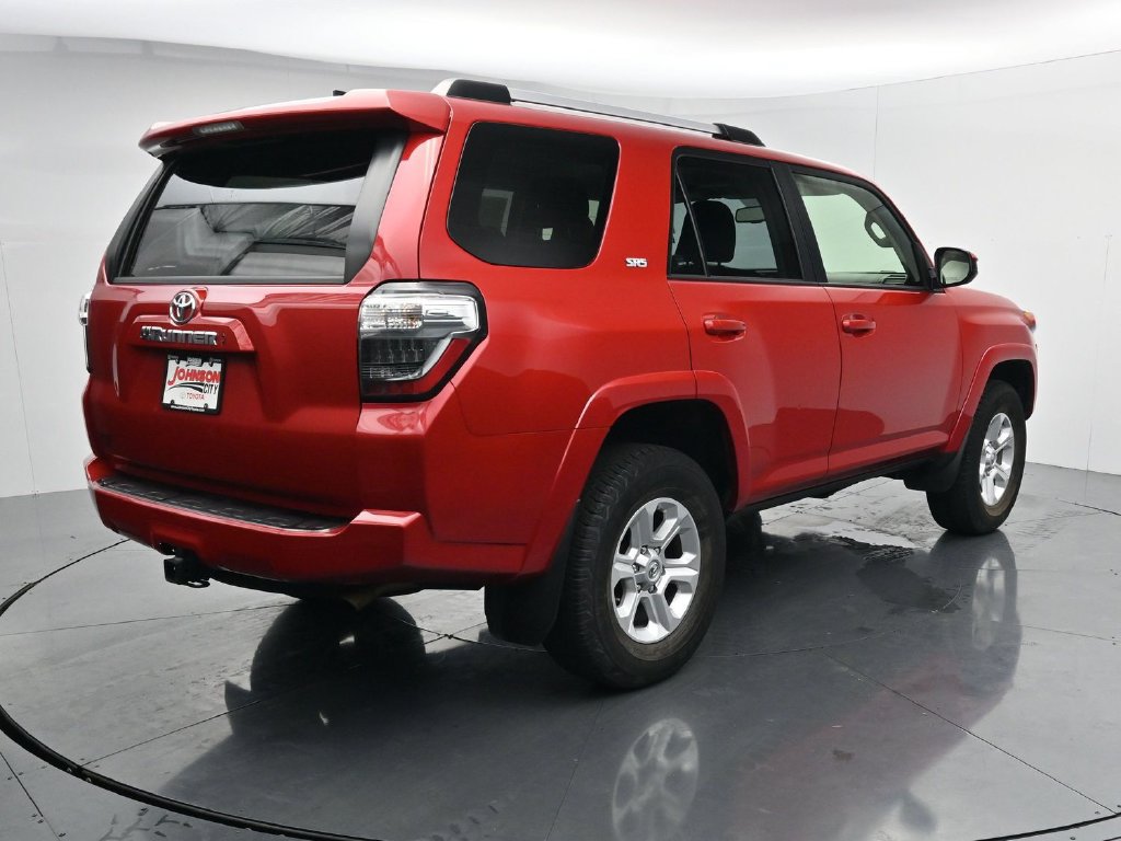 Used 2024 Toyota 4Runner SR5 AWD/4WD image 7