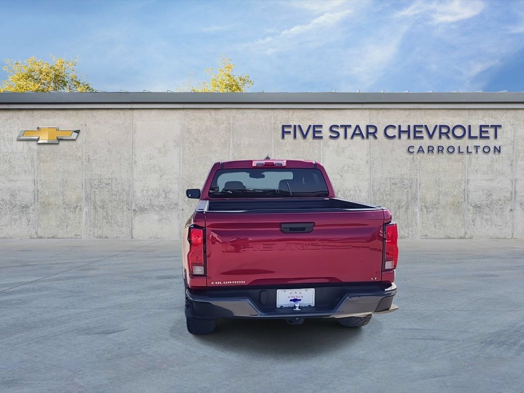 Used 2023 Chevrolet Colorado LT RWD image 7