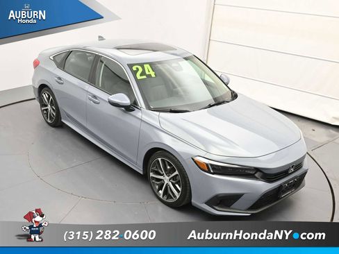 Used 2024 Honda Civic Touring image 23