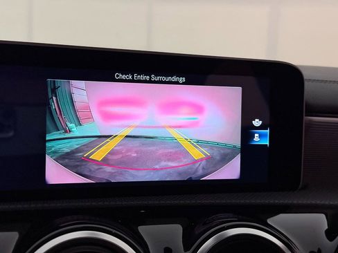 Used 2020 Mercedes-Benz CLA 250 4MATIC image 34