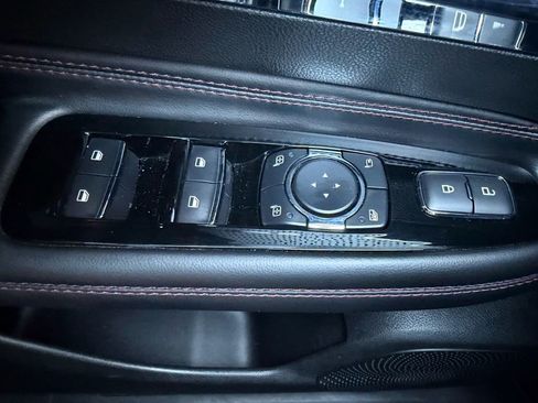 Used 2023 Lincoln Corsair Reserve image 19