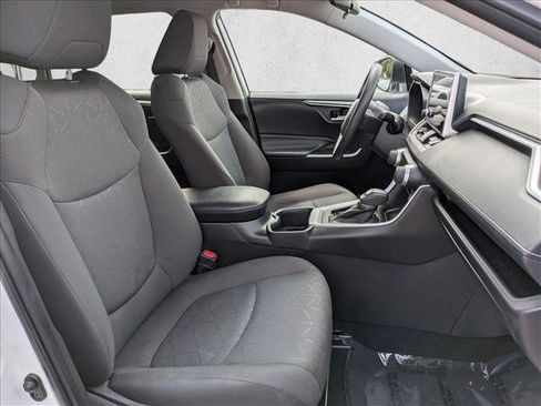 Used 2024 Toyota RAV4 XLE FWD image 20