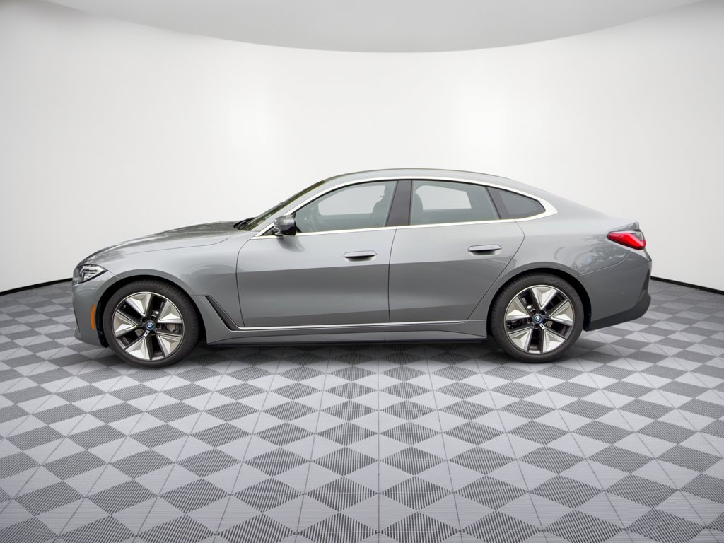 Used 2024 BMW i4 eDrive35 w/ Premium Package RWD image 2