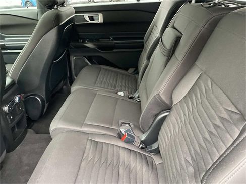 Certified 2020 Ford Explorer XLT image 24