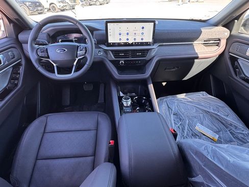 New 2026 Ford Explorer Platinum RWD image 27
