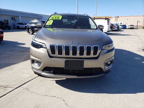 Used 2019 Jeep Cherokee Limited w/ Technology Group image 9