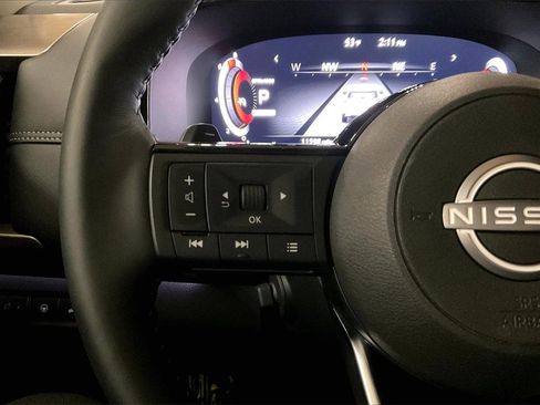 Used 2024 Nissan Pathfinder Platinum w/ Cargo Package image 17