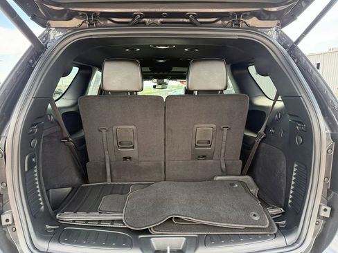 Used 2024 Dodge Durango R/T w/ Tow 'N Go Package AWD/4WD image 12