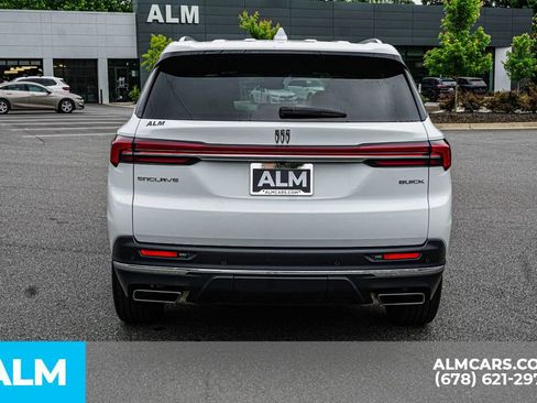 Used 2025 Buick Enclave Preferred FWD image 11