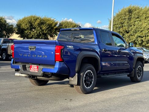 New 2025 Toyota Tacoma TRD Off-Road image 13