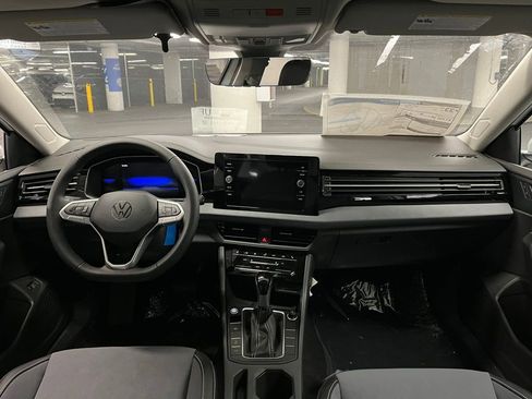 New 2026 Volkswagen Jetta SE image 6