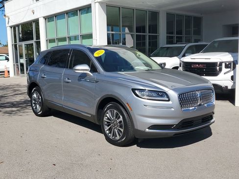 Used 2022 Lincoln Nautilus Reserve w/ Cargo Utility Package image 7