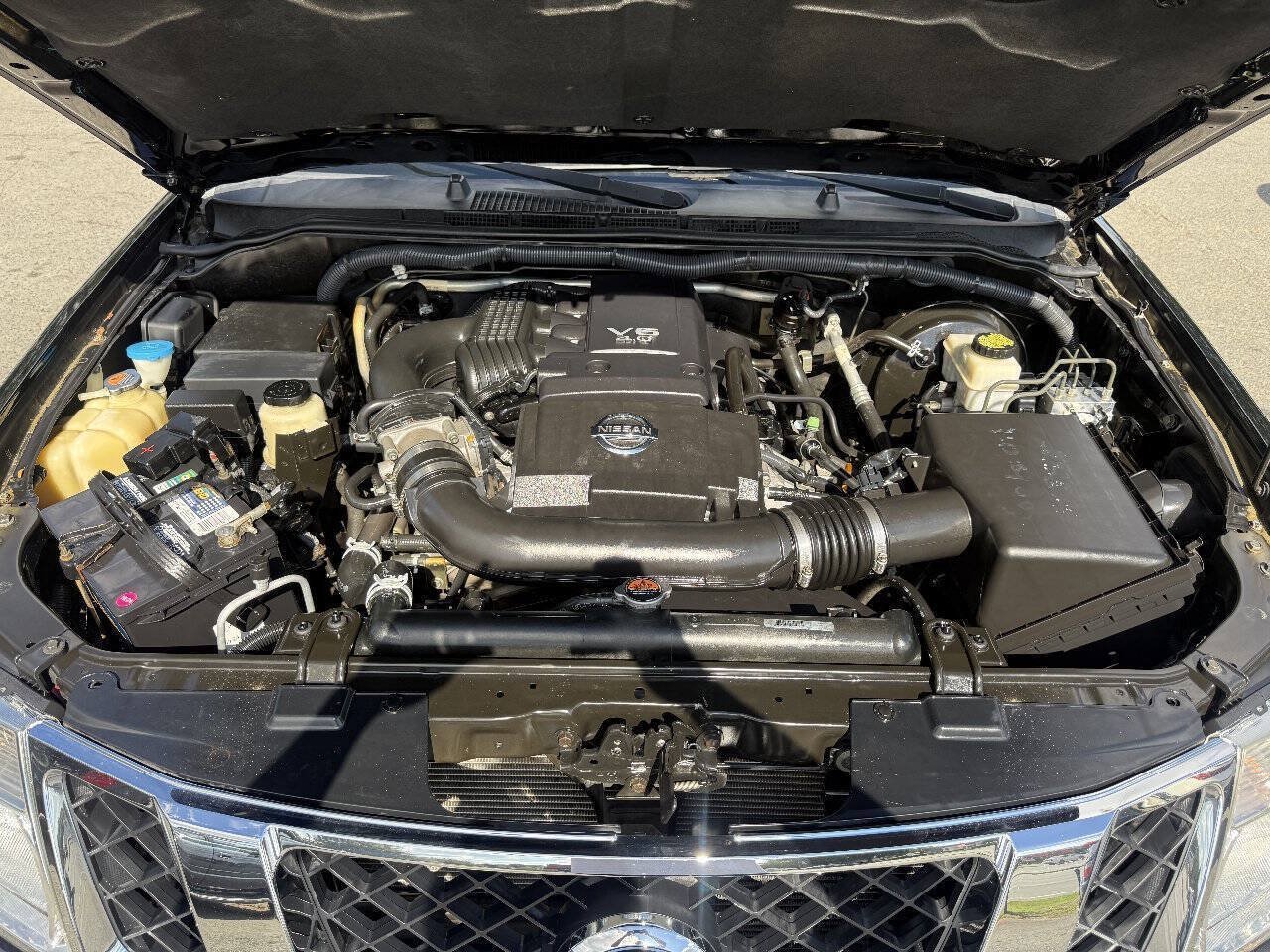 Used 2012 Nissan Pathfinder SV AWD/4WD image 28