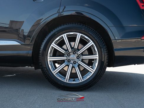 Used 2019 Audi Q7 3.0T Prestige w/ Prestige Package image 12