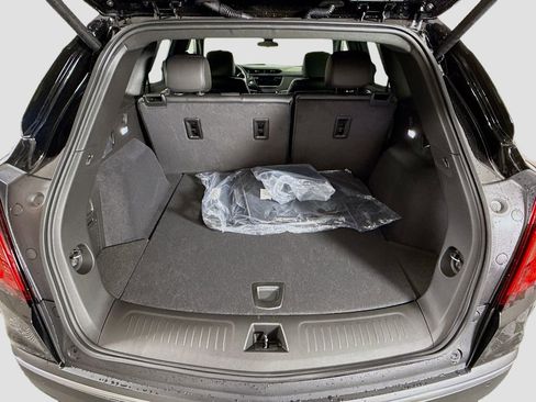 New 2026 Cadillac XT5 Luxury image 24