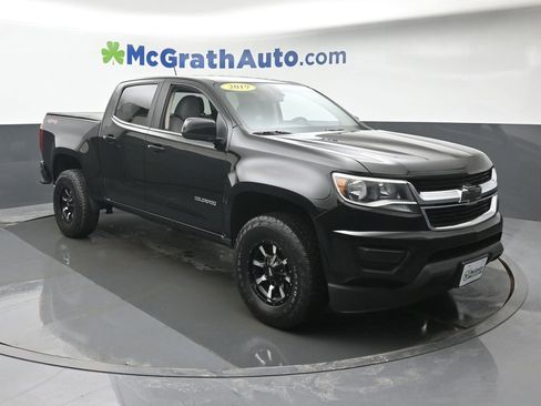 Used 2019 Chevrolet Colorado W/T w/ WT Convenience Package image 2