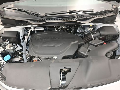 Used 2023 Honda Odyssey Touring image 21