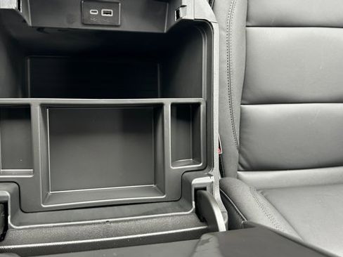 New 2026 Chevrolet Suburban LT w/ Comfort Package image 29