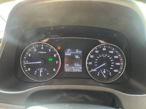 Used 2017 Hyundai Elantra SE FWD image 15