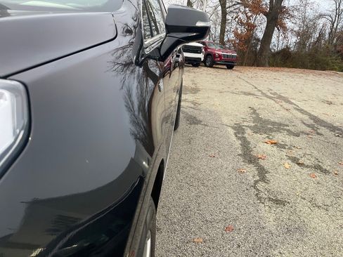 Used 2023 Cadillac XT5 Premium Luxury image 6