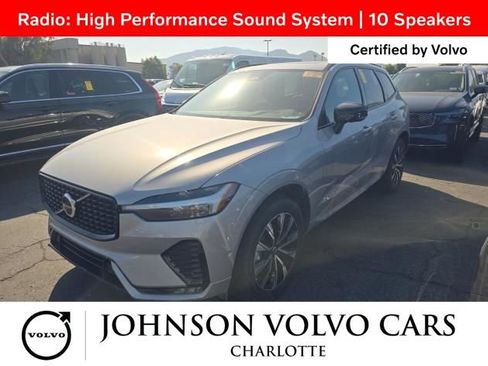Certified 2025 Volvo XC60 B5 Plus image 3