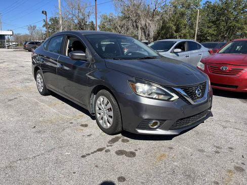 Used 2017 Nissan Sentra S FWD image 4