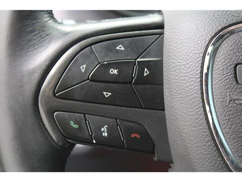 Used 2018 Dodge Charger SXT RWD image 17
