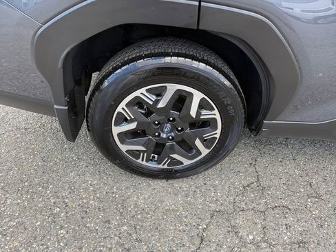 Certified 2025 Subaru Forester Premium image 7