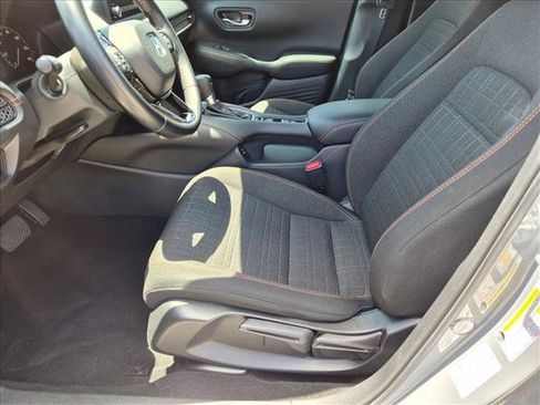 Used 2025 Honda HR-V Sport image 15