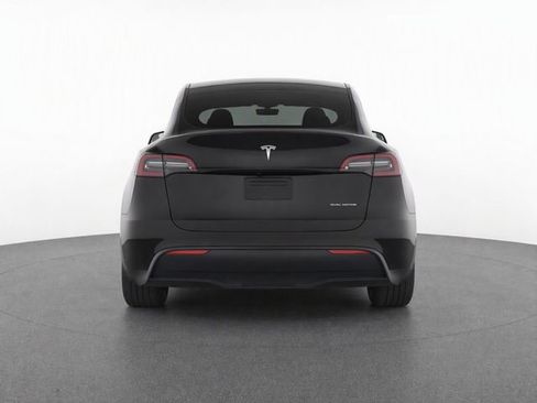 Used 2024 Tesla Model Y Long Range AWD/4WD image 6