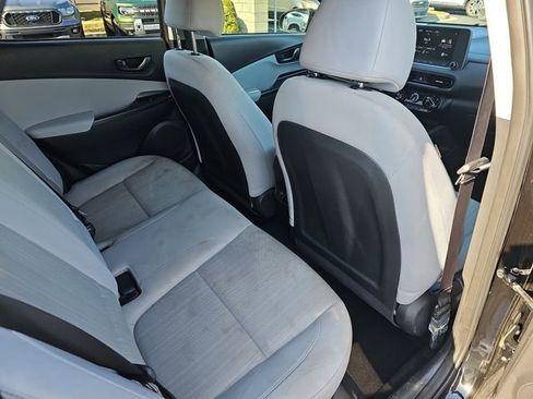 Used 2023 Hyundai Kona SEL image 12