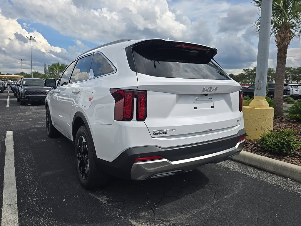Used 2026 Kia Sorento S AWD/4WD image 15