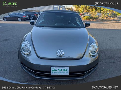 Used 2013 Volkswagen Beetle 2.0T FWD image 7