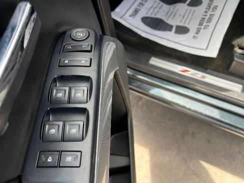 Used 2018 Chevrolet Silverado 1500 LT w/ Texas Edition image 30