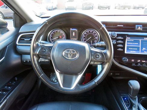 Used 2018 Toyota Camry SE image 22