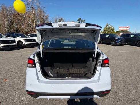 Certified 2025 Nissan Versa SV w/ Trunk Package image 5