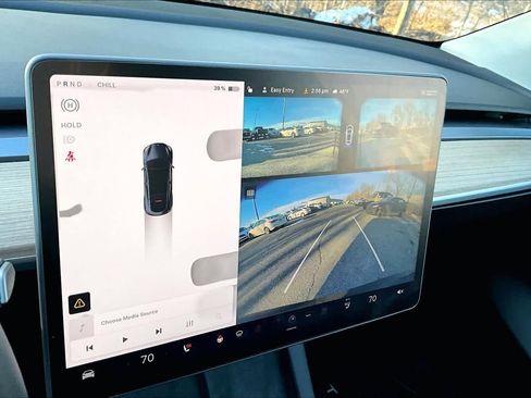 Used 2024 Tesla Model Y Performance image 27