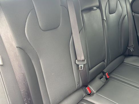 Certified 2025 Hyundai Elantra Limited image 42