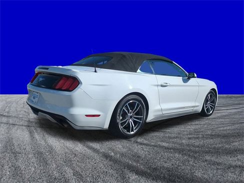 Used 2017 Ford Mustang Premium image 4