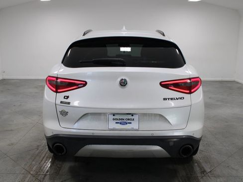 Used 2018 Alfa Romeo Stelvio Ti Sport AWD/4WD image 8