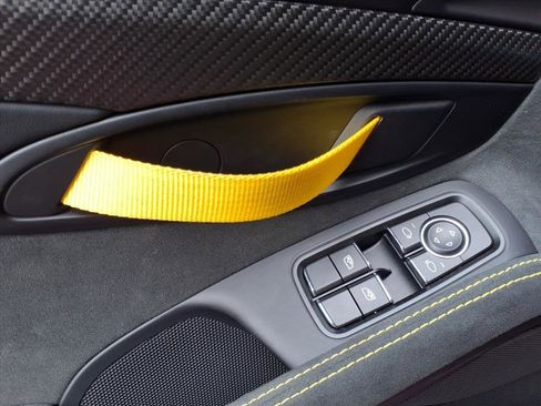 Certified 2025 Porsche 718 Boxster Spyder RS image 9