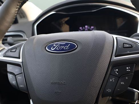 Used 2016 Ford Fusion SE w/ Equipment Group 202A FWD image 20
