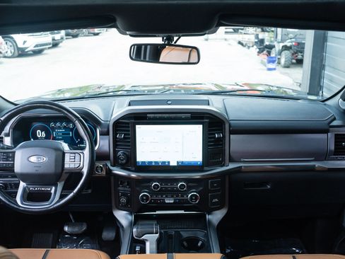 Used 2021 Ford F150 Platinum image 18