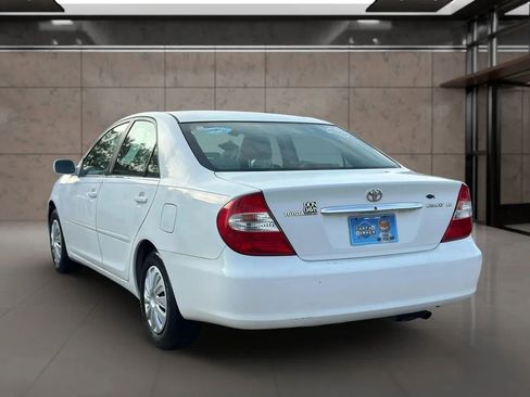 Used 2002 Toyota Camry LE image 9
