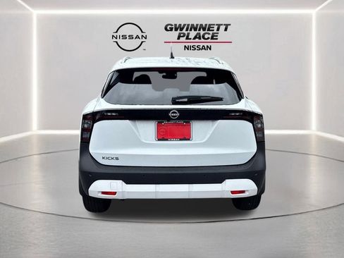 New 2026 Nissan Kicks SV image 6