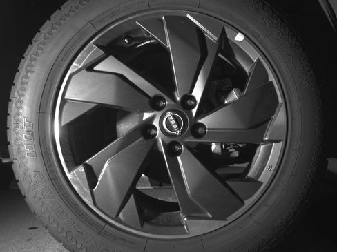 Used 2025 Nissan Rogue SV FWD image 13