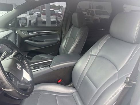 Used 2022 Buick Enclave Premium FWD image 11
