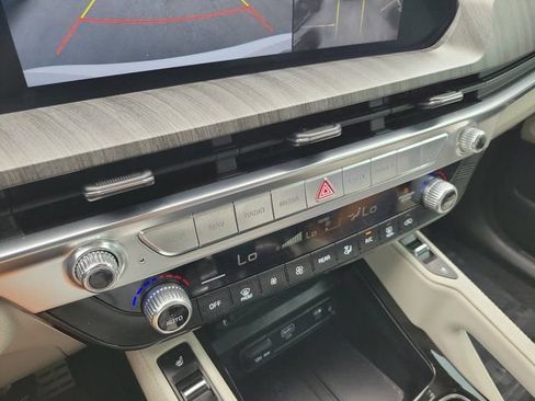 Used 2024 Kia Telluride SX FWD image 23