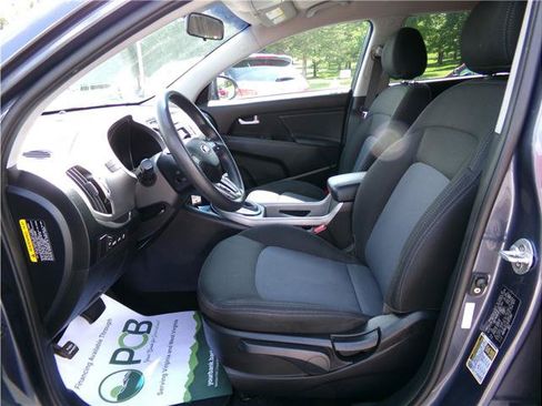 Used 2016 Kia Sportage LX AWD/4WD image 3